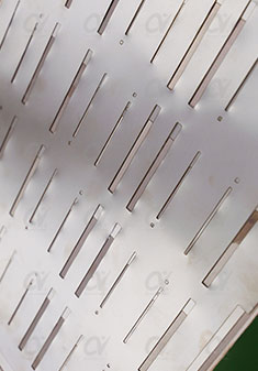 銅箔切割.jpg 銅箔切割.jpg