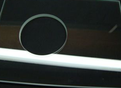 用激光切割設(shè)備切割超薄玻璃3.png 用激光切割設(shè)備切割超薄玻璃3.png